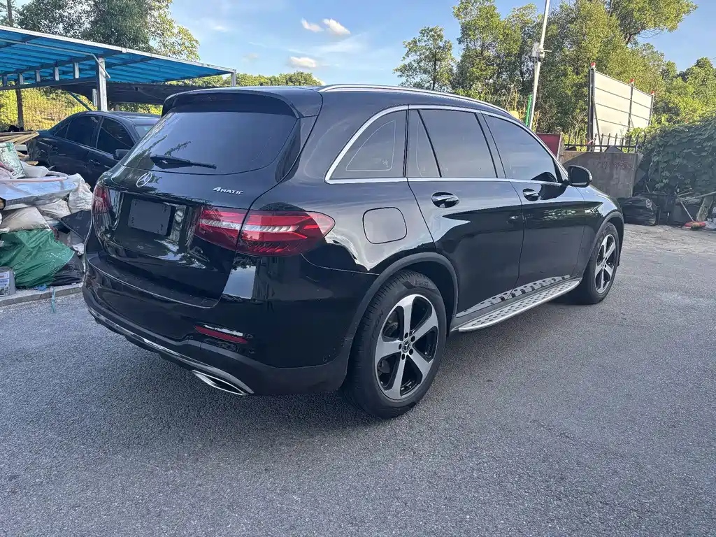 Mercedes-Benz GLC — миниатюра 7