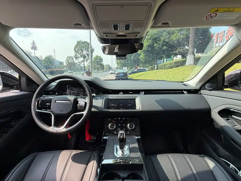 Land Rover Evoque — миниатюра 13