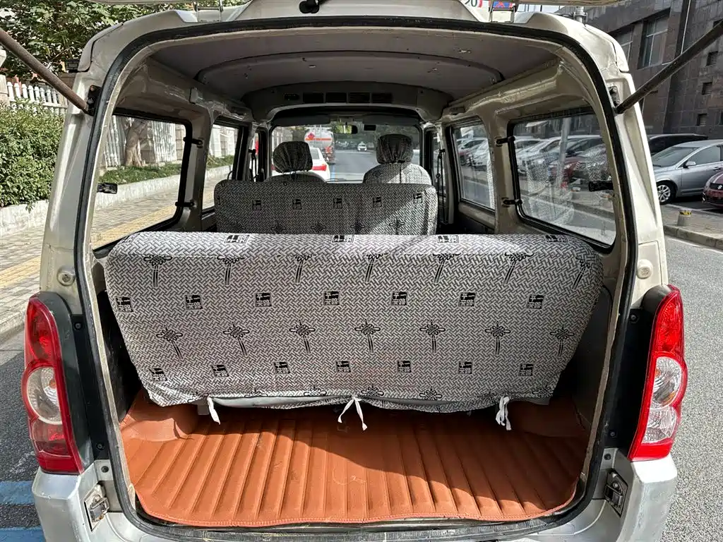 Wuling Rongguang 2014 1.2L S