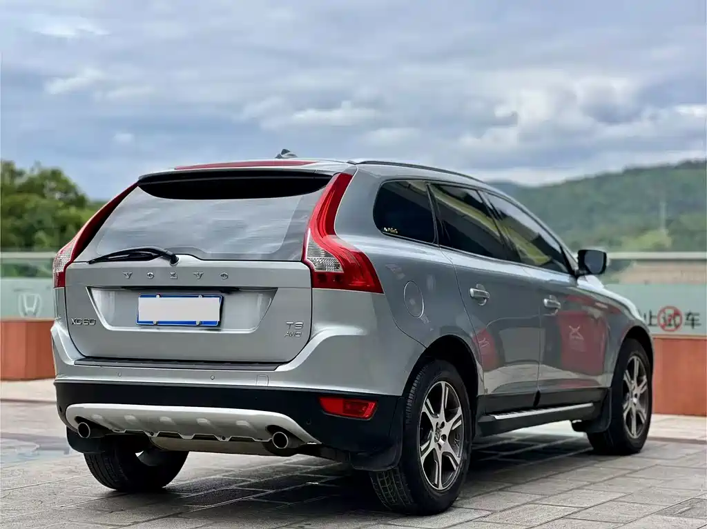 Volvo XC60 (Import) — миниатюра 8