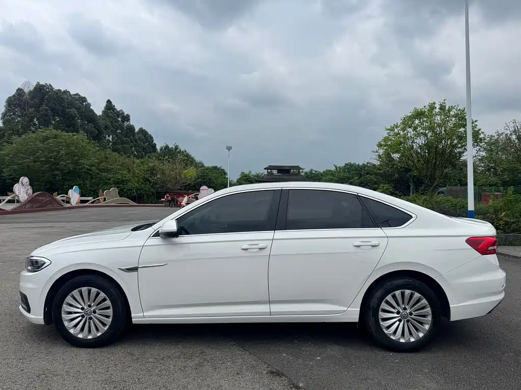 Volkswagen Lavida 2019 1.5L AT Comfort VI