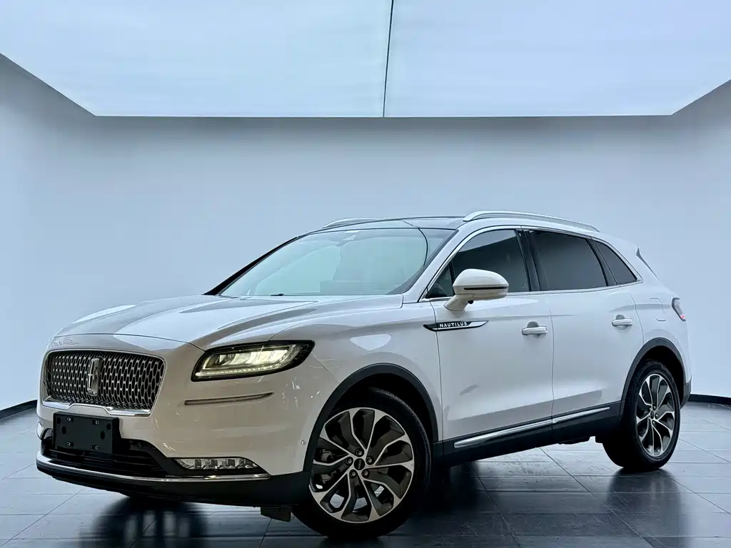 Lincoln Nautilus 2022