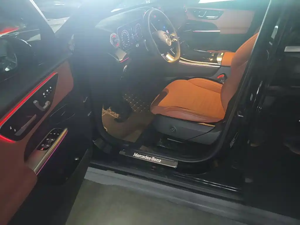 Mercedes-Benz GLC — миниатюра 12