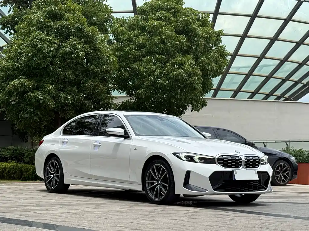 BMW 3 Series — миниатюра 3