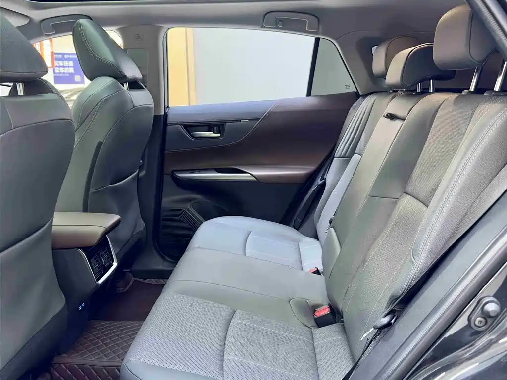 TOYOTA LING FANG HARRIER