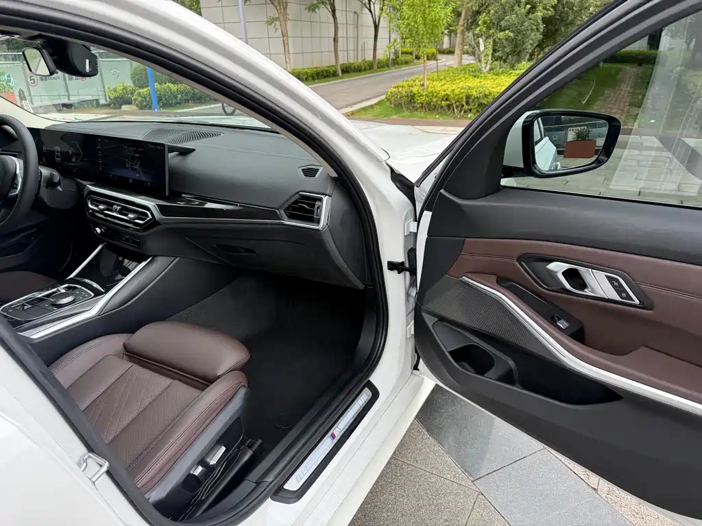 BMW 3 Series — миниатюра 43