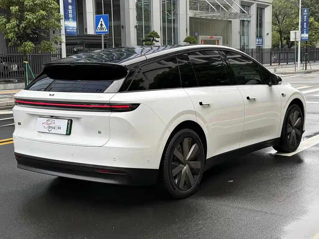 Li Auto Идеальный i6 — миниатюра 4
