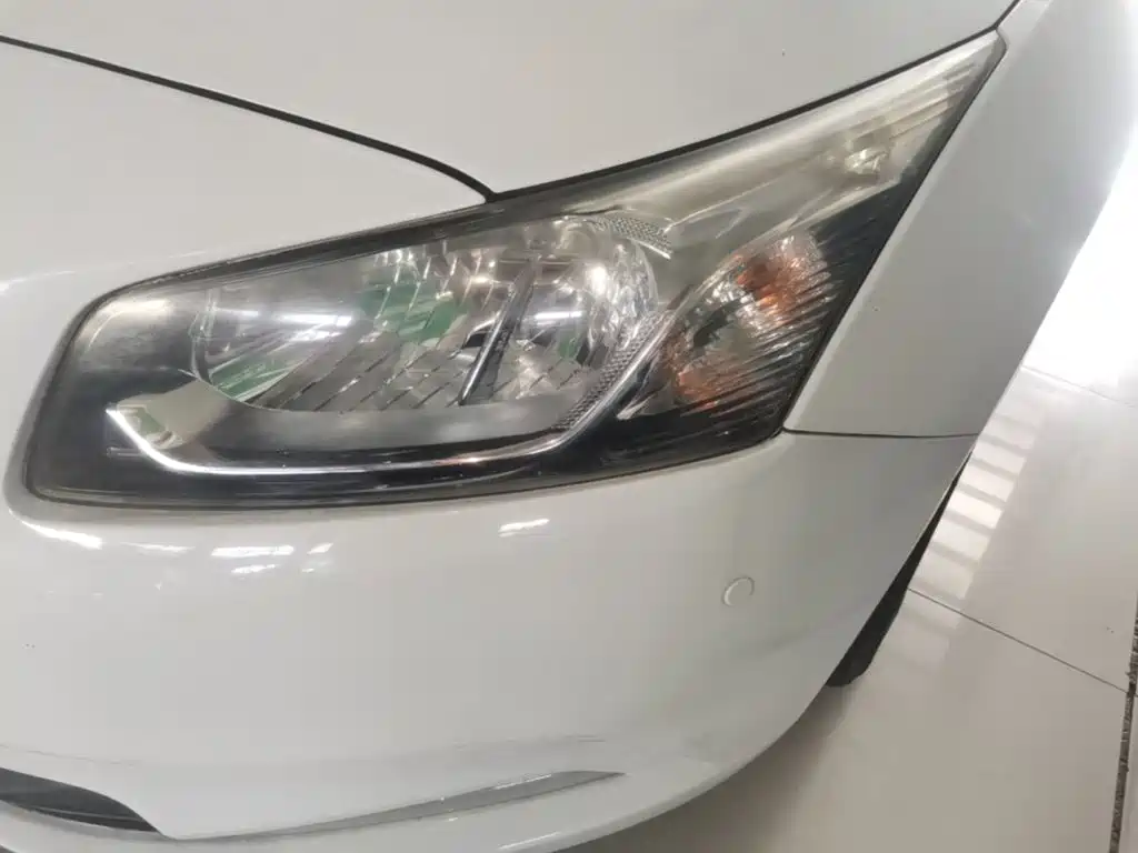 Chevrolet Cruze — миниатюра 24