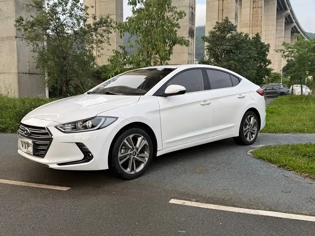 Hyundai Elantra 2017
