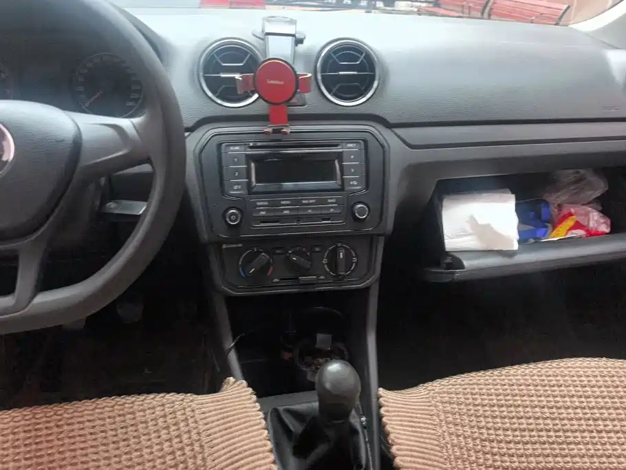Volkswagen Jetta — миниатюра 13