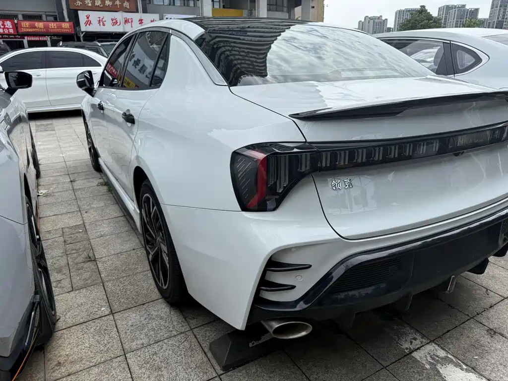 Lynk & Co 03 — миниатюра 16