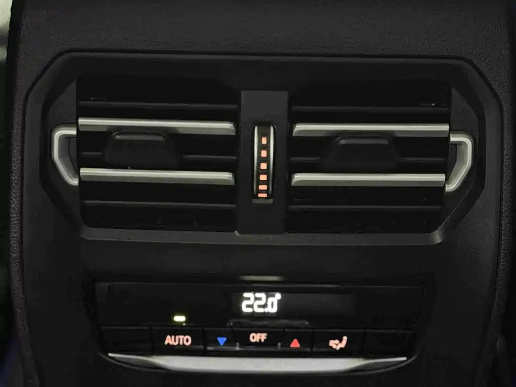 BMW 3 Series — миниатюра 13