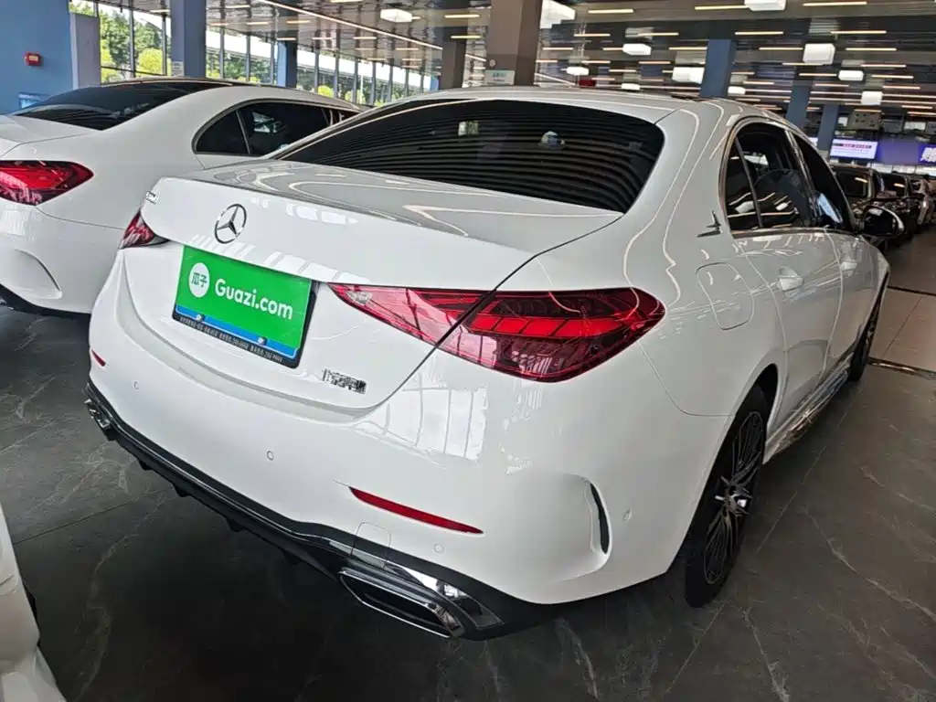 Mercedes-Benz C-Class — миниатюра 7