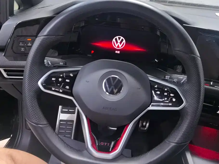 Volkswagen Golf GTI — миниатюра 14