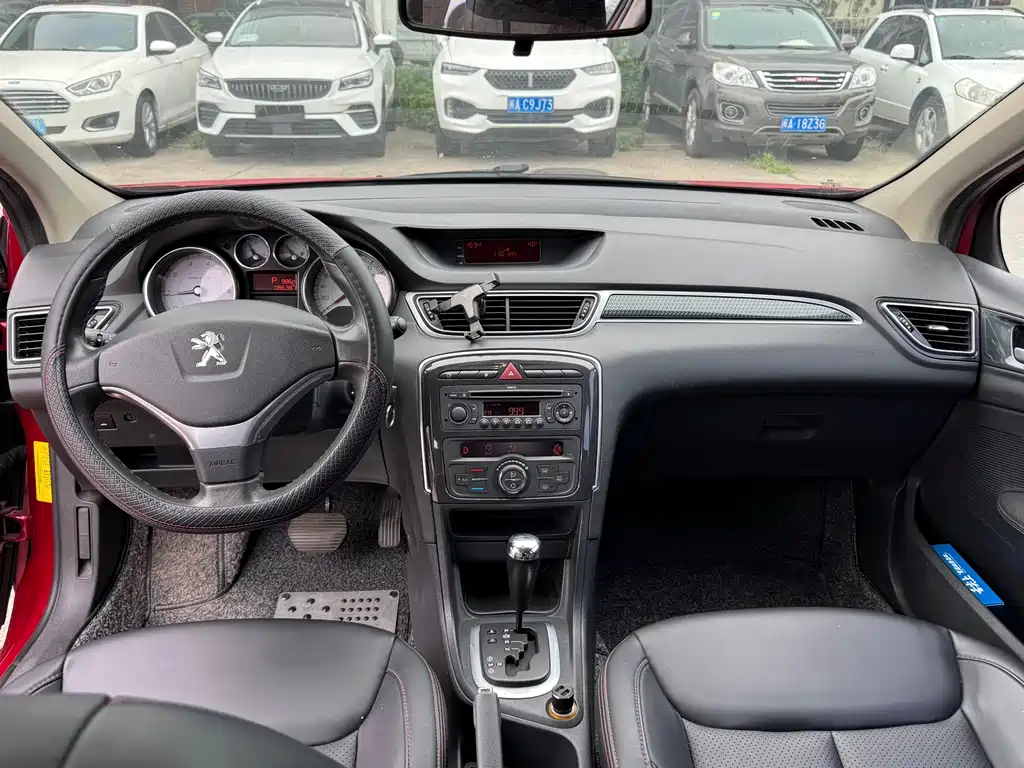 Peugeot 308 — миниатюра 9