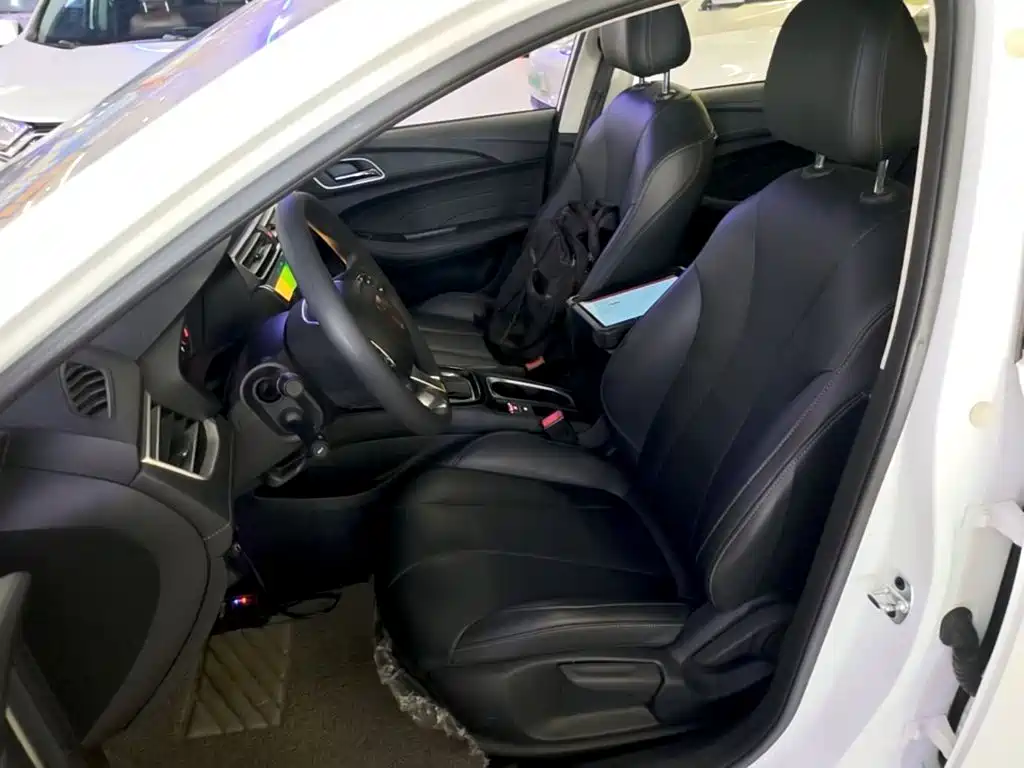Roewe i5 — миниатюра 15