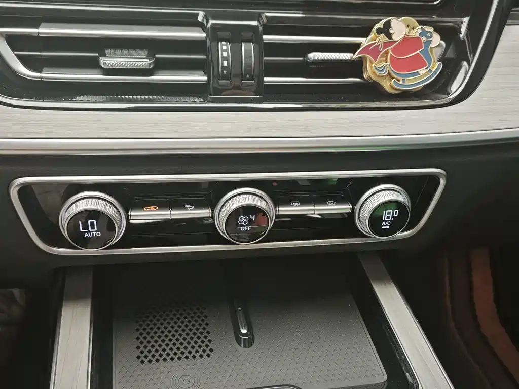 Hongqi Hongqi HS5 — миниатюра 14