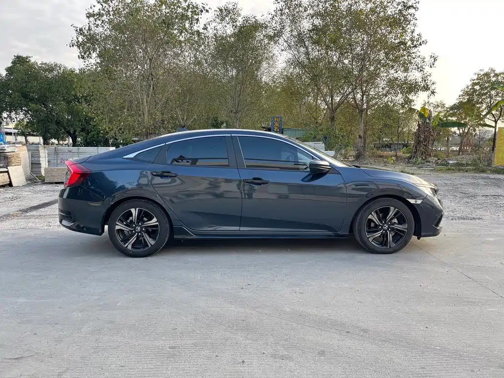 Honda Civic 2019 220TURBO CVT VI