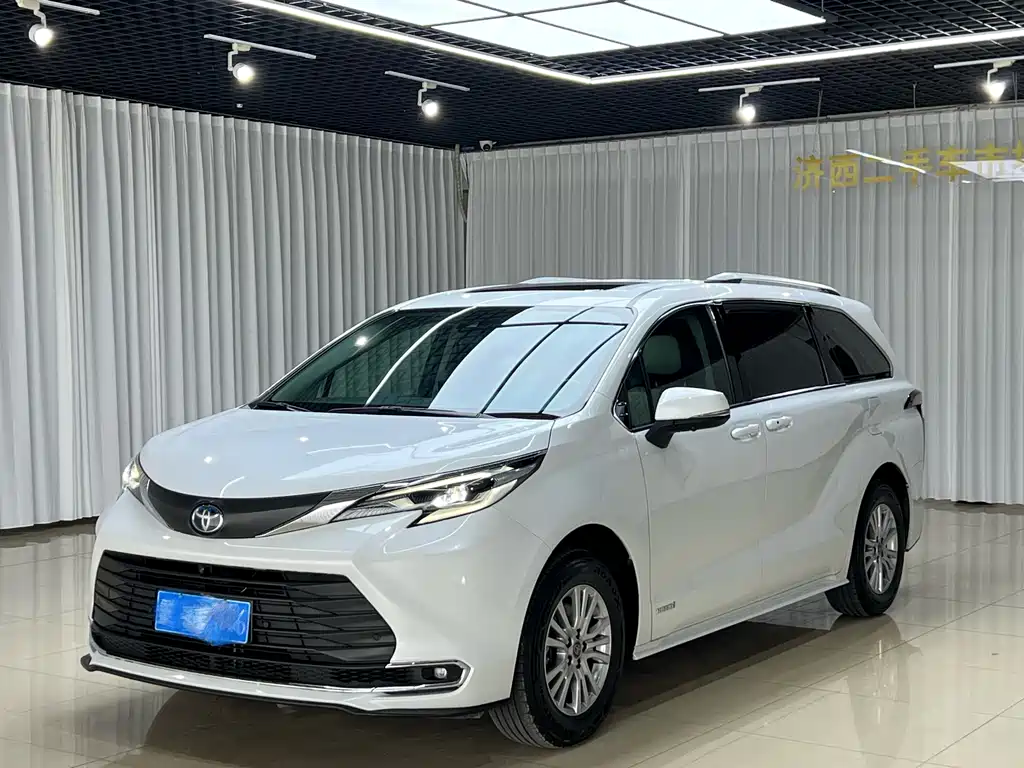 Toyota Sienna 2022