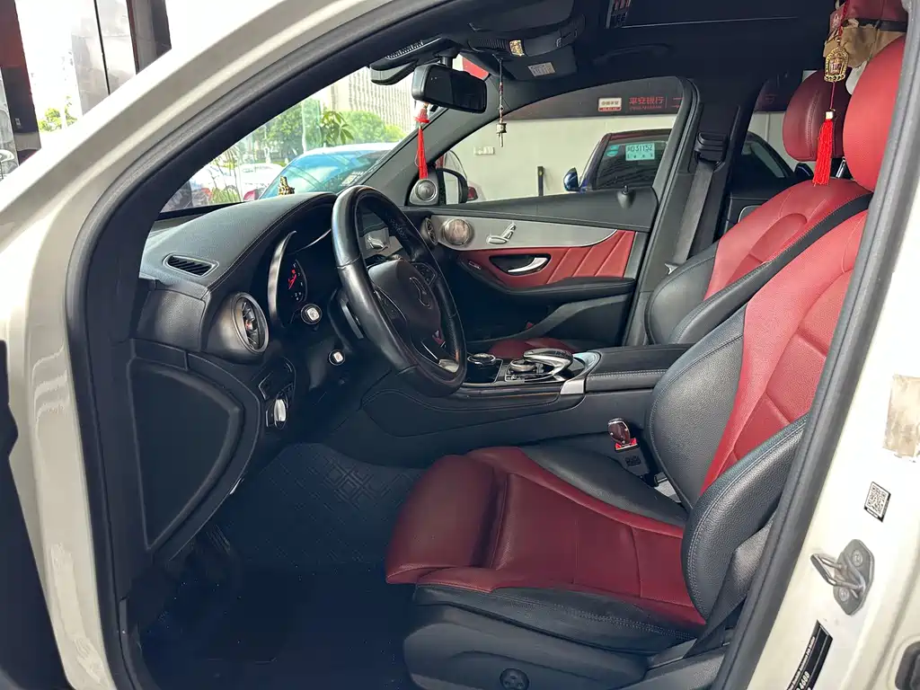 Mercedes-Benz GLC 2019 GLC 200 4MATIC SUV