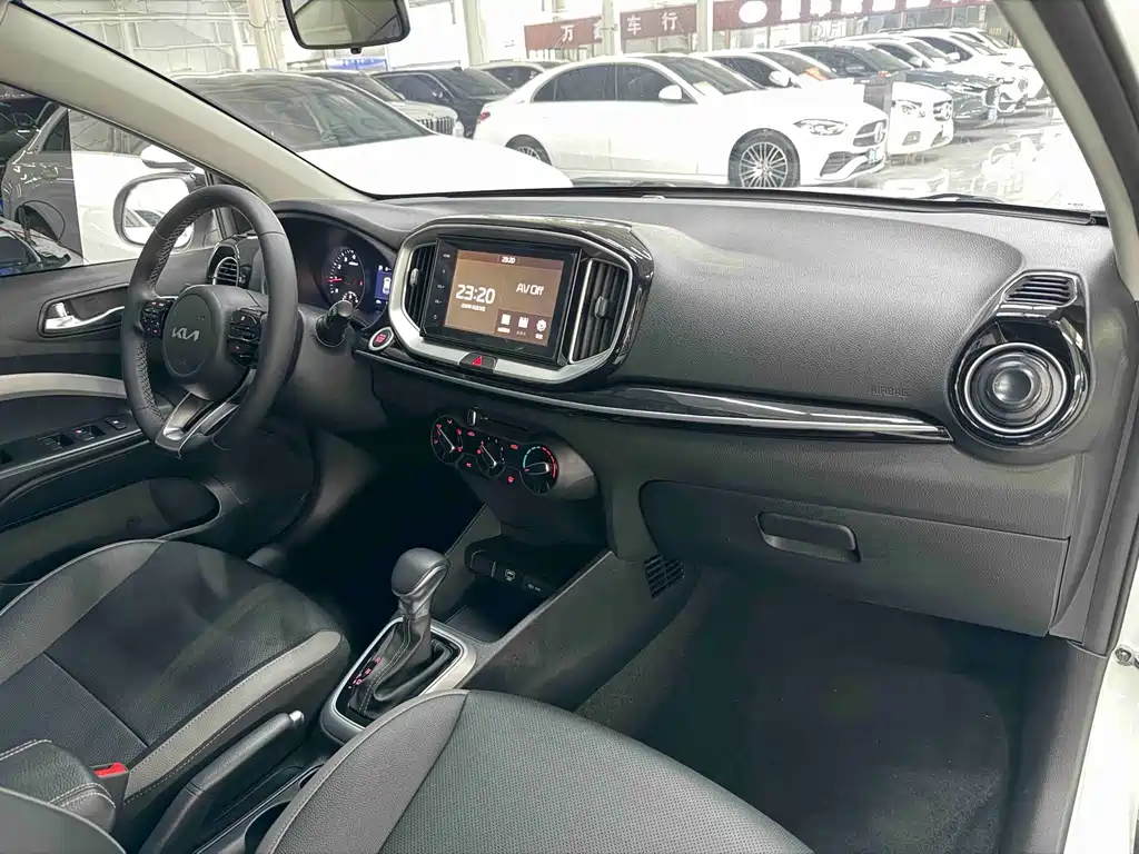Kia KX1 — миниатюра 18