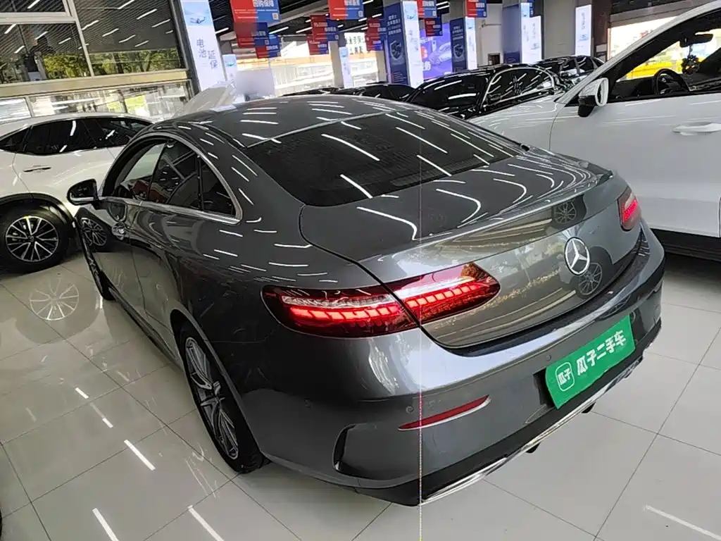 Mercedes-Benz E-Class (Import) — миниатюра 5