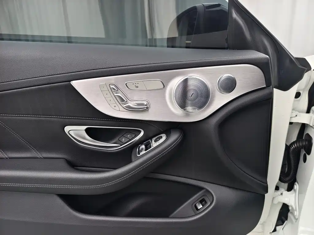 Mercedes-Benz C-Class AMG — миниатюра 6