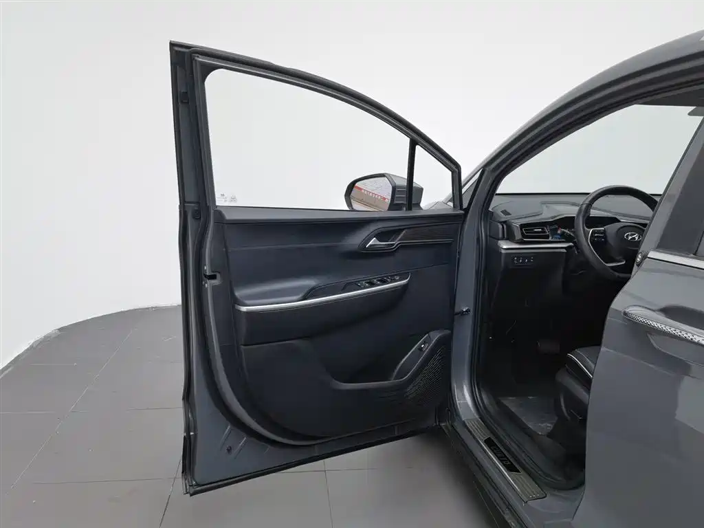 Hyundai Custo 2021 270TGDi Luxury LUX