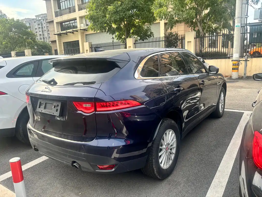 Jaguar F-PACE — миниатюра 6