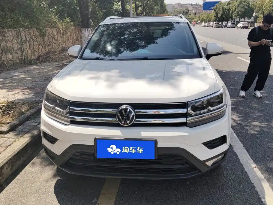 Volkswagen Tharu — миниатюра 2