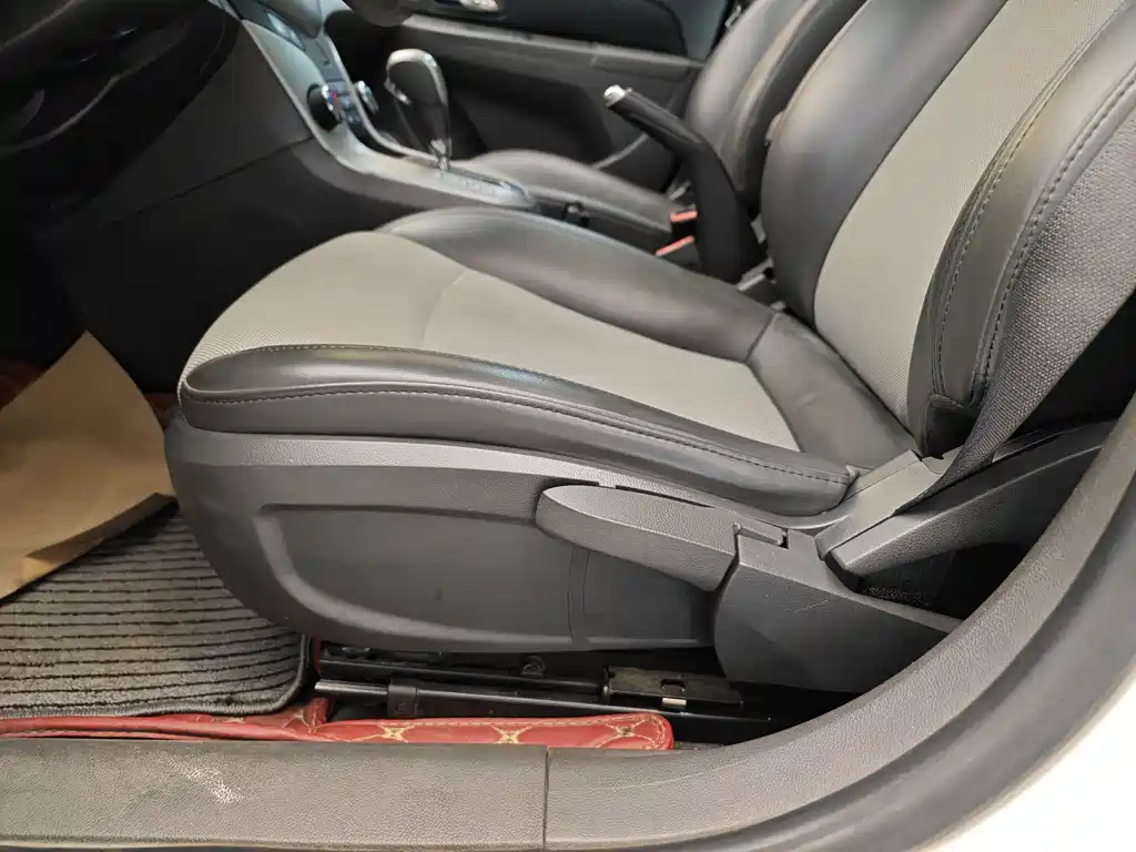 Chevrolet Cruze 2013 1.8L SE AT