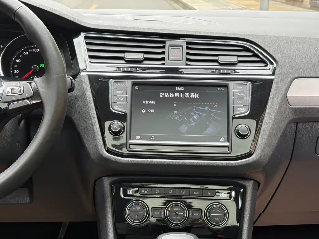 Volkswagen Tiguan L L 2018 380TSI AT Luxury