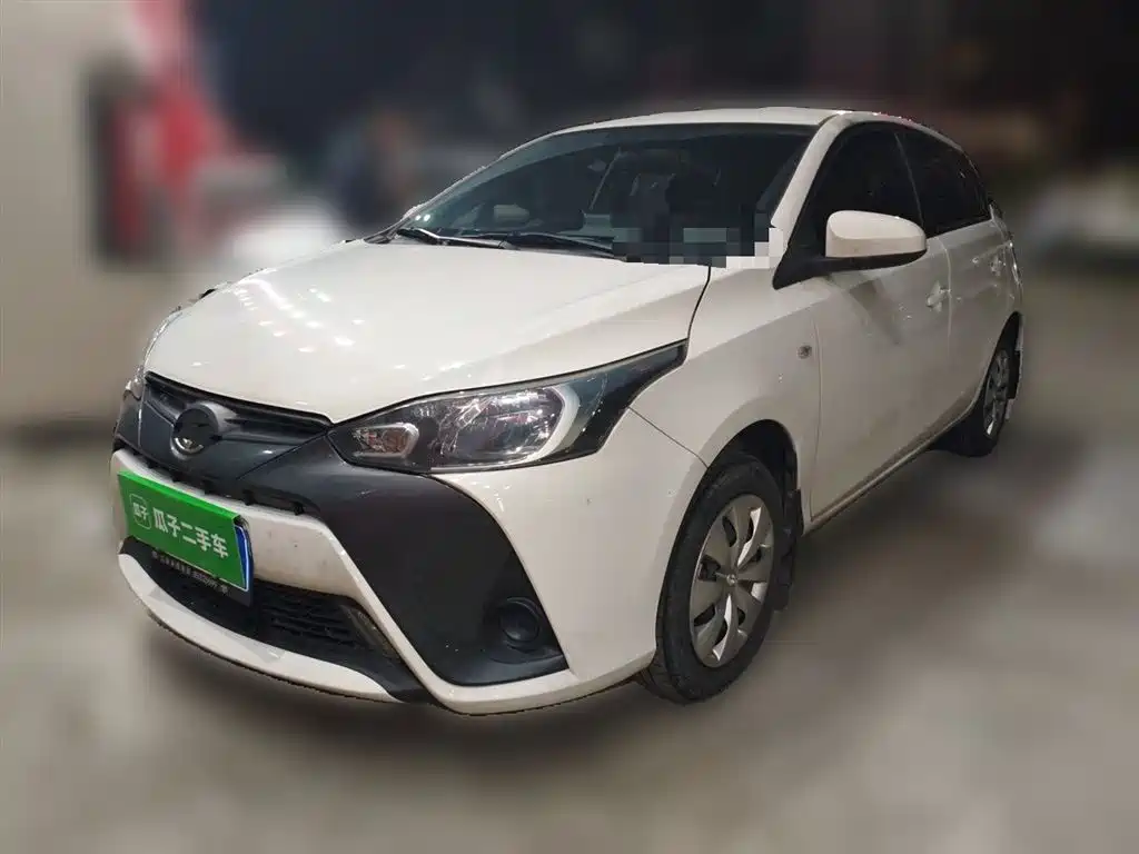 Toyota Yaris L 2022