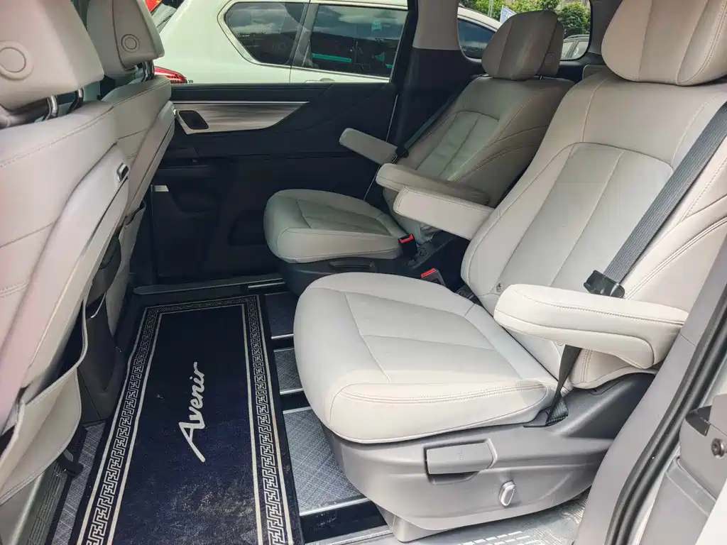 Buick GL8 2025 Smart