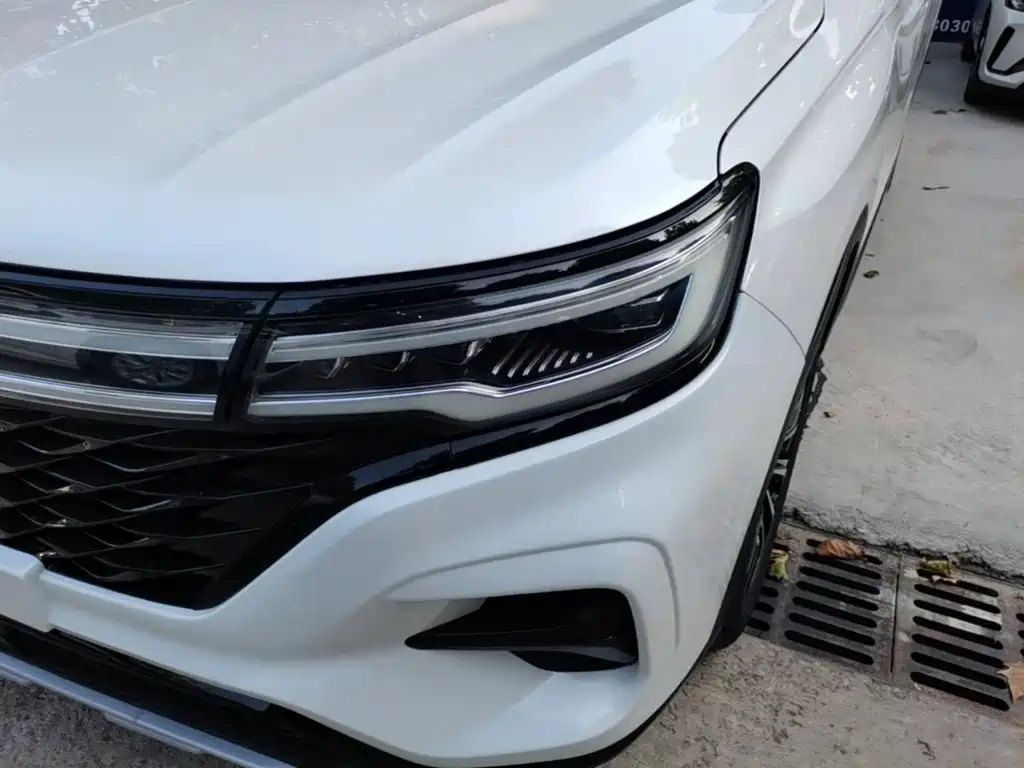 Roewe RX5 MAX — миниатюра 24