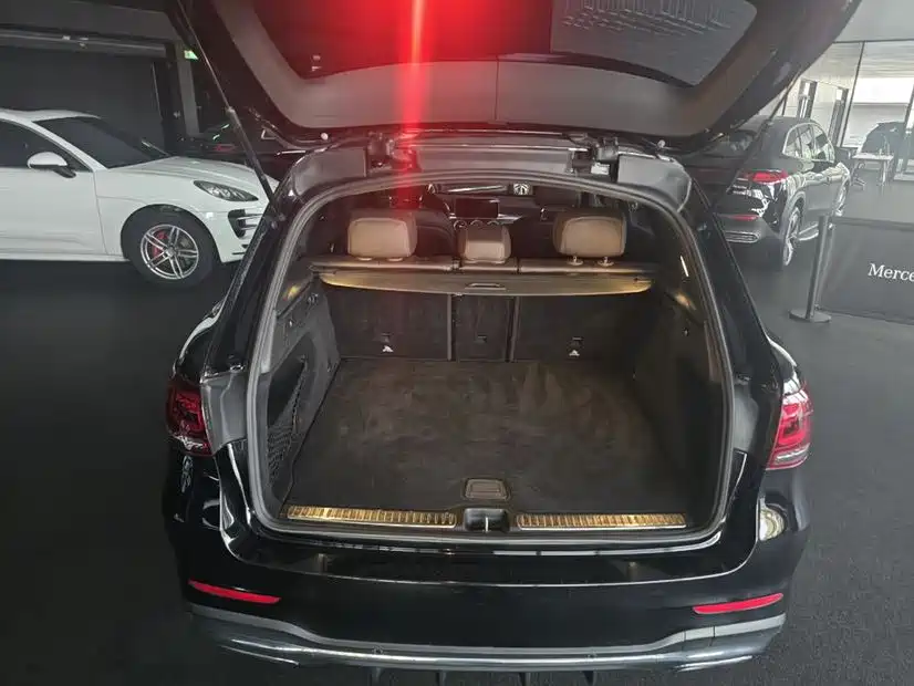 Mercedes-Benz GLC 2019 GLC 300 L 4MATIC