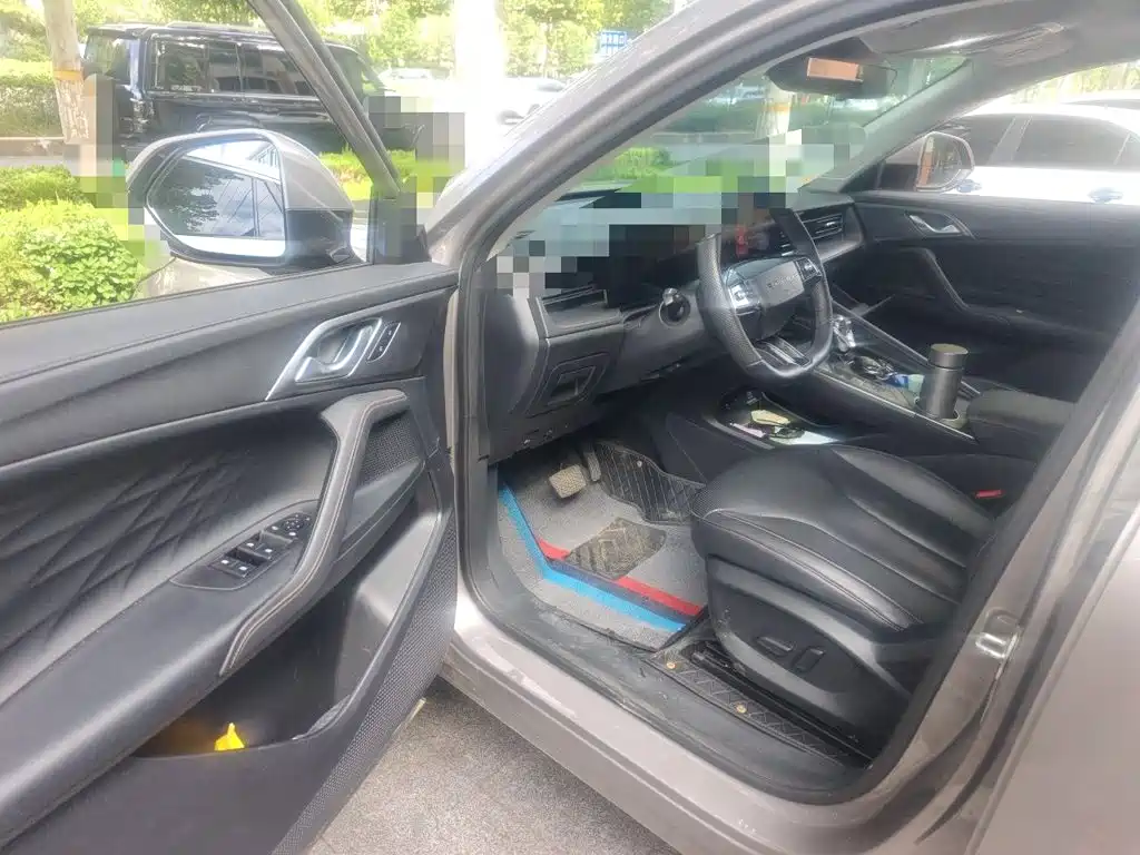 Roewe RX5 New Energy — миниатюра 17