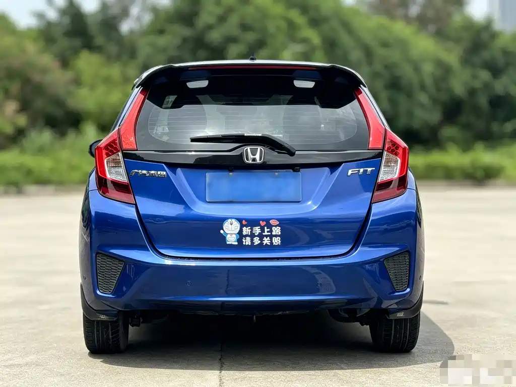 Honda Fit — миниатюра 5