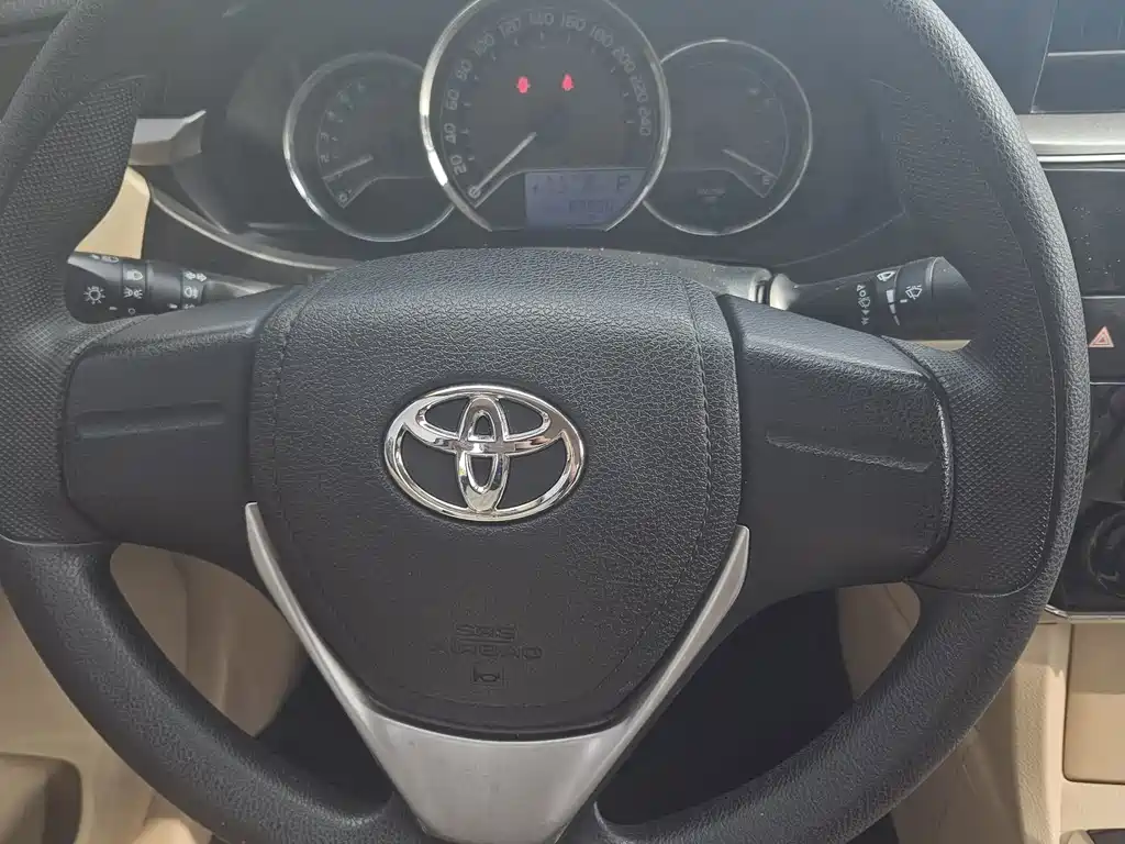 Toyota Corolla — миниатюра 9