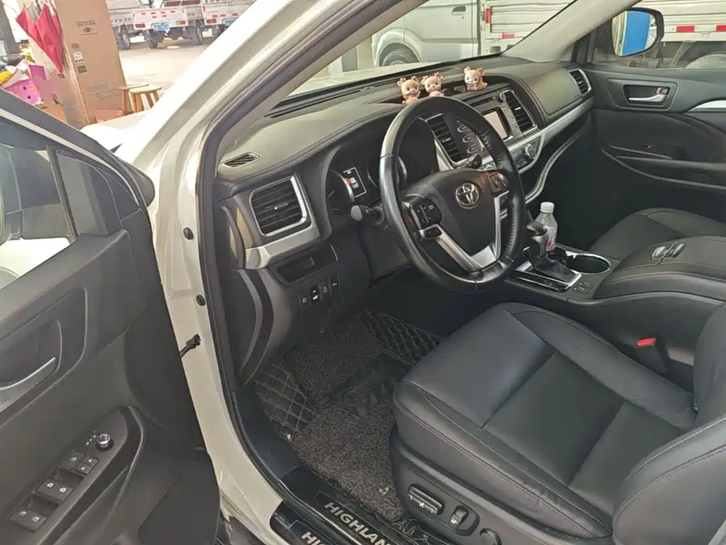Toyota Highlander — миниатюра 16