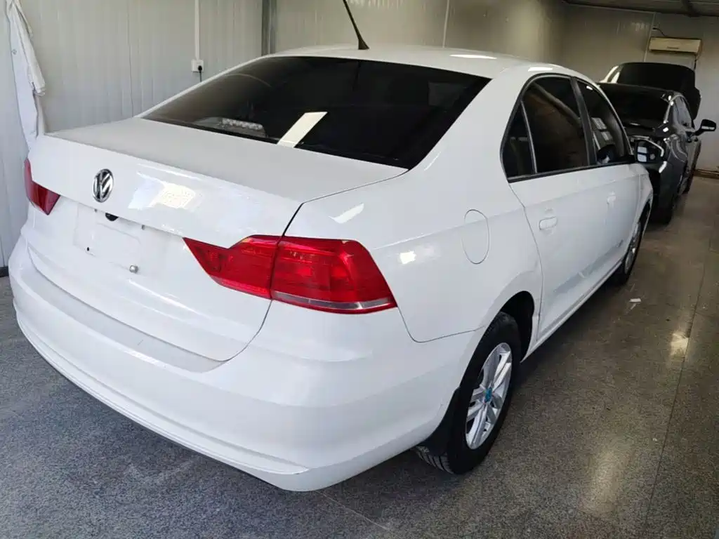 Volkswagen Santana — миниатюра 7