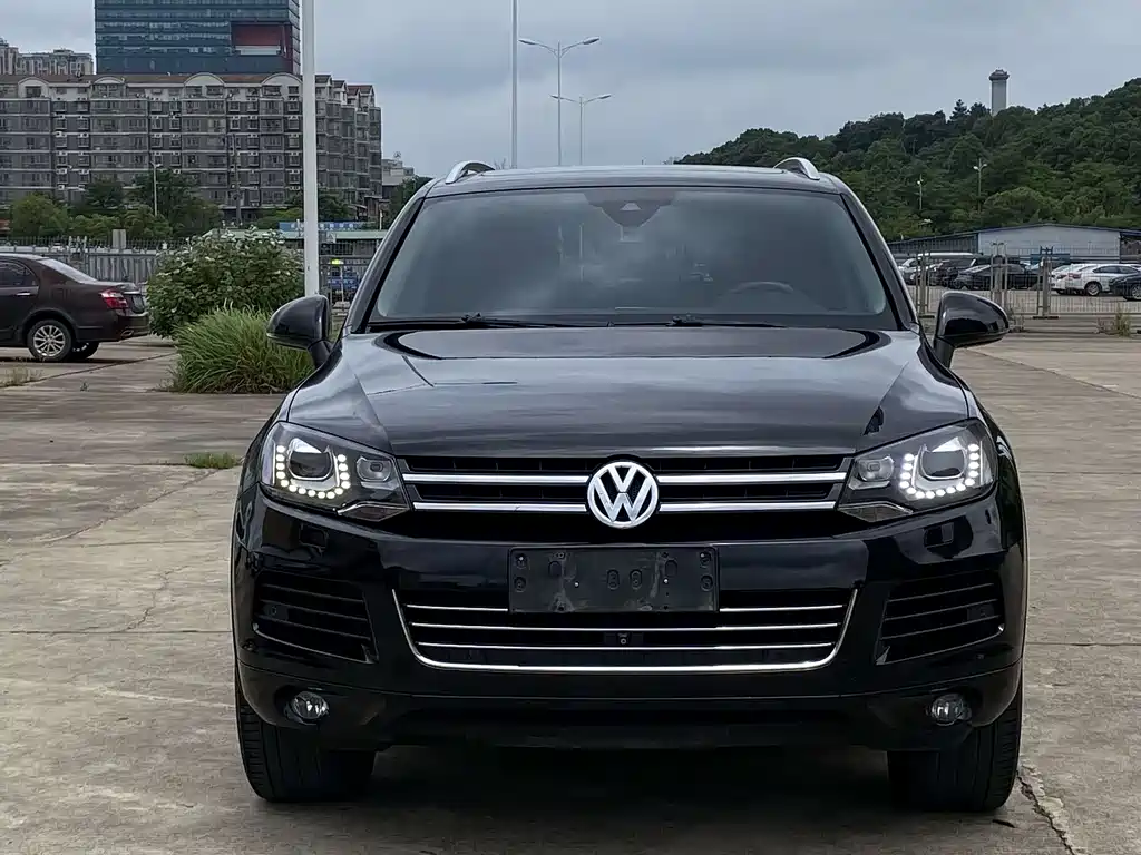 Volkswagen Touareg 2011 3.0TSI Luxury