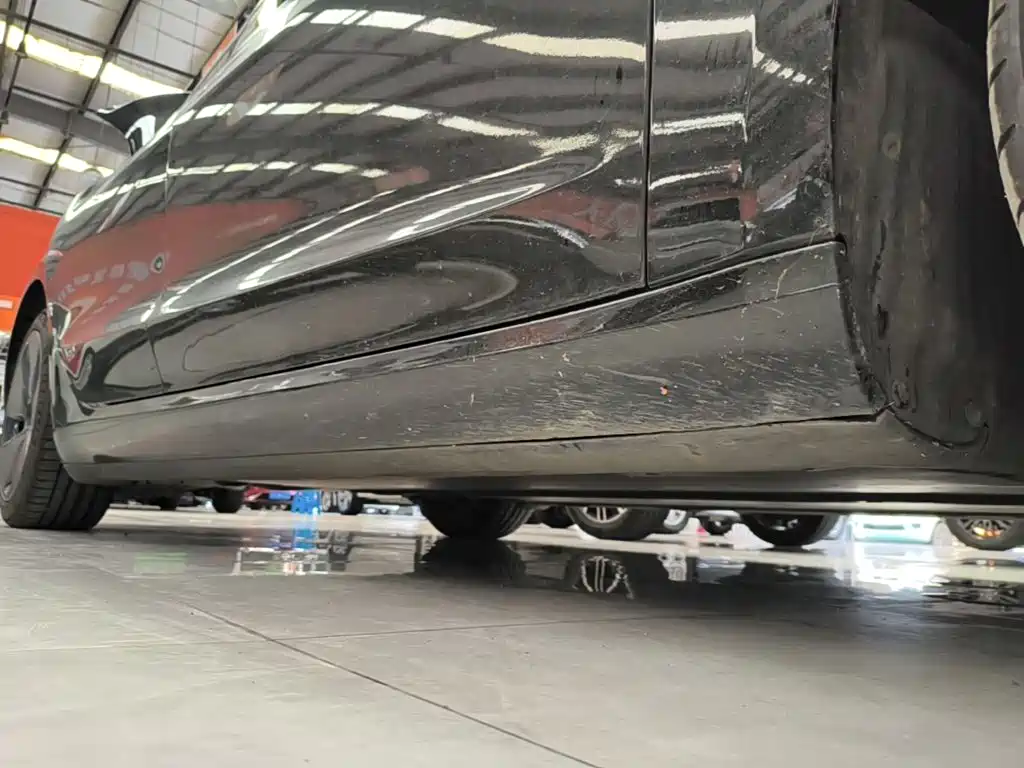 Tesla Model 3 — миниатюра 21