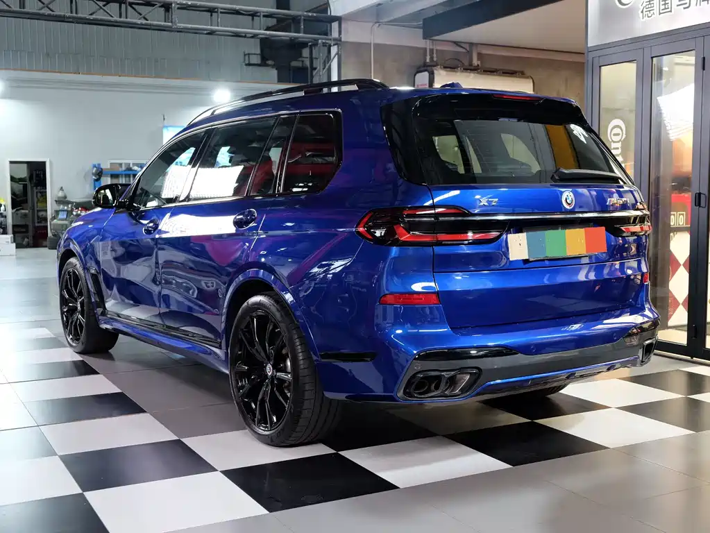 BMW X7 M60i 2023 xDrive M60i
