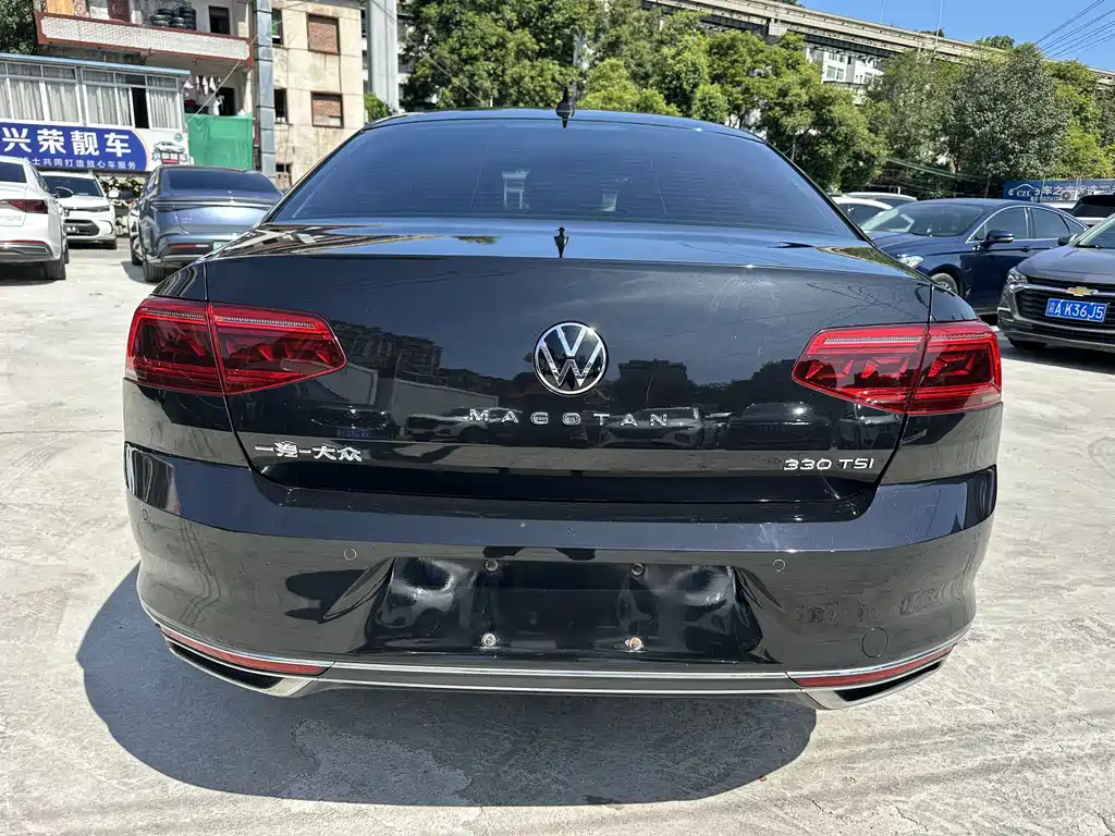 Volkswagen Magotan 2021 330TSI DSG 30