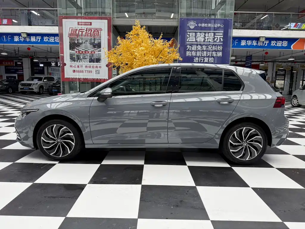 Volkswagen Golf — миниатюра 18