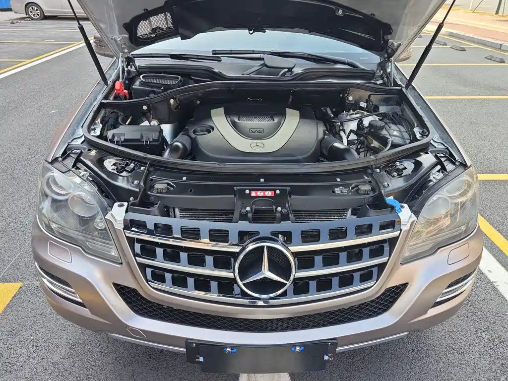 Mercedes-Benz M-Class — миниатюра 17