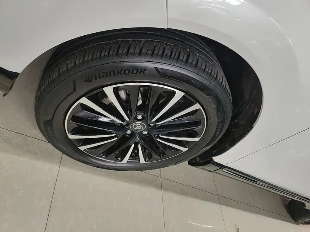 Toyota Venza — миниатюра 23