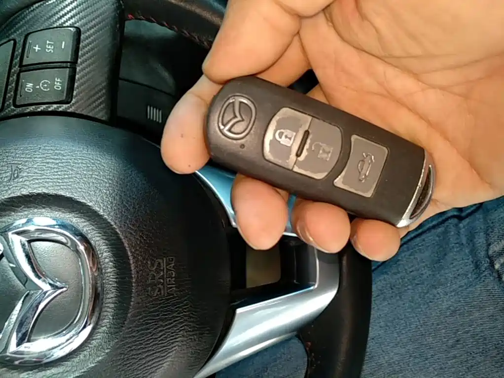 Mazda 3 Axela — миниатюра 9
