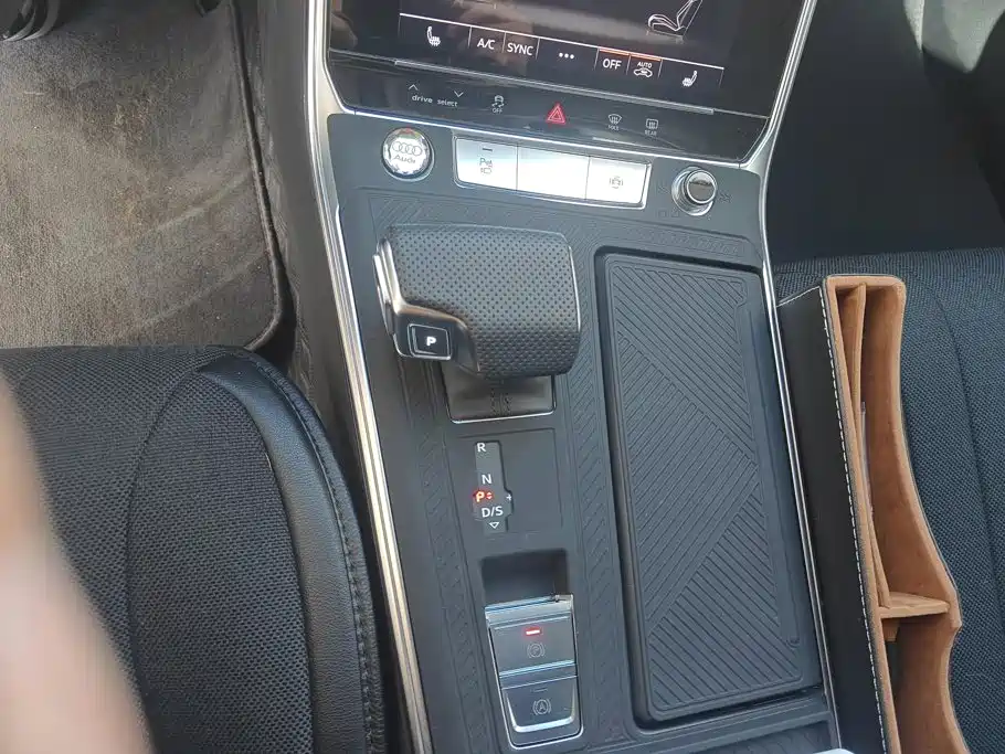 Audi A6L — миниатюра 16